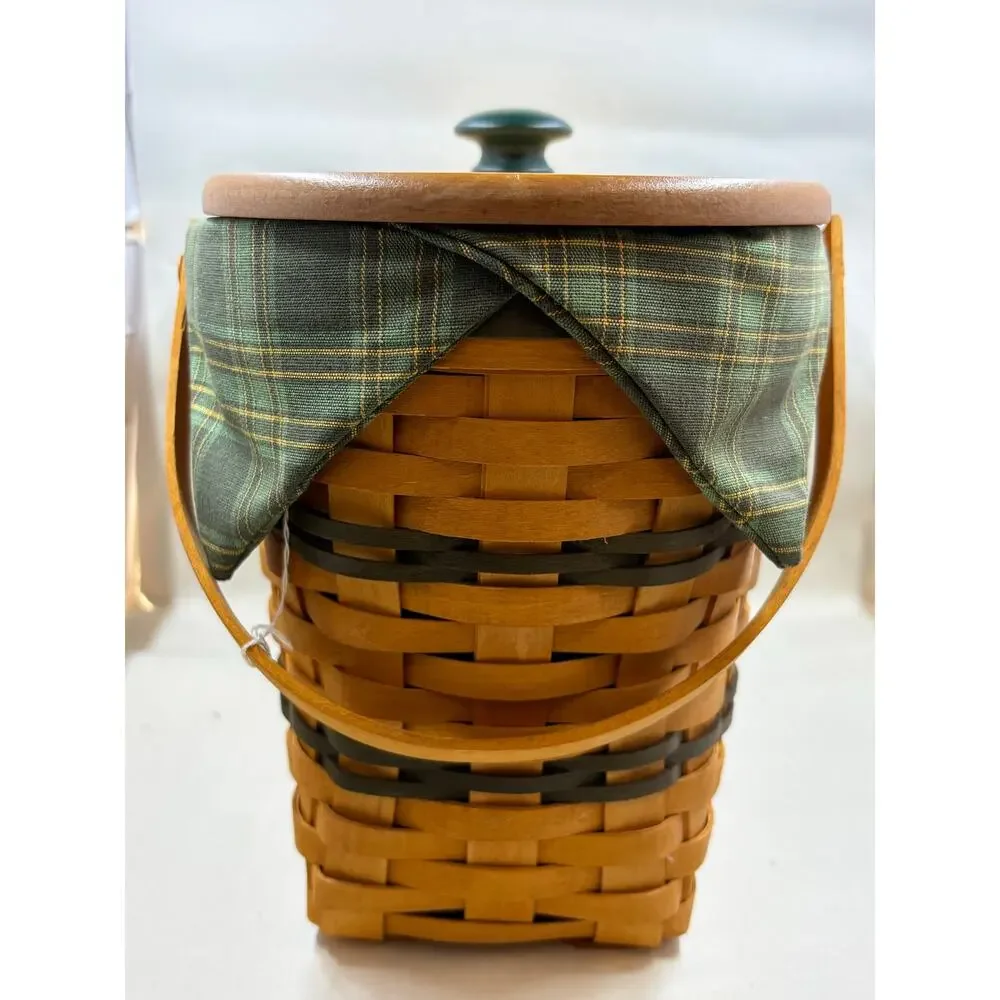 1997 Longaberger Traditions Collection Fellowship Basket – Sixth Edition